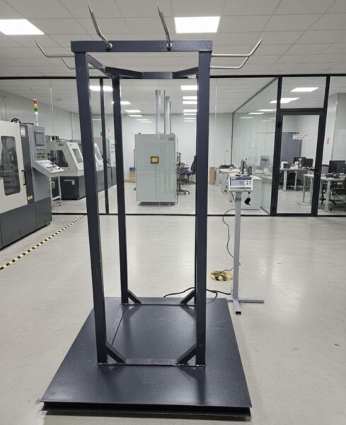 Karkas Et Kantarı 8 kancalı 2 Ton 120x120 Cm