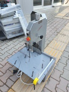Et Kemik Kesme Testeresi 1,5 Hp Statik Boyalı