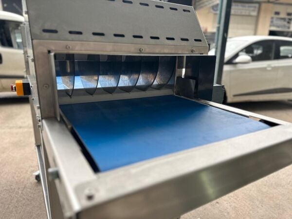 Sıcak Et Doğrama Makinesi Çift Kafa 380 Volt